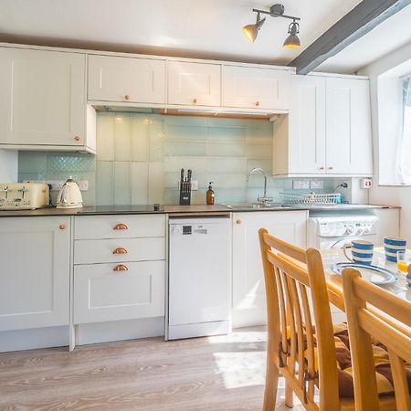 Polrunny Farm Blackberry Cottage - Cornwall Bliss In Sight Of The Sea ボスキャッスル エクステリア 写真