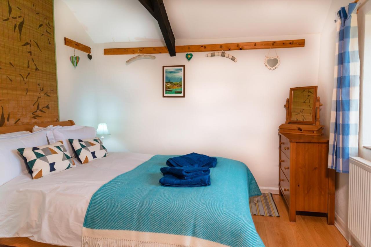 Polrunny Farm Blackberry Cottage - Cornwall Bliss In Sight Of The Sea ボスキャッスル エクステリア 写真