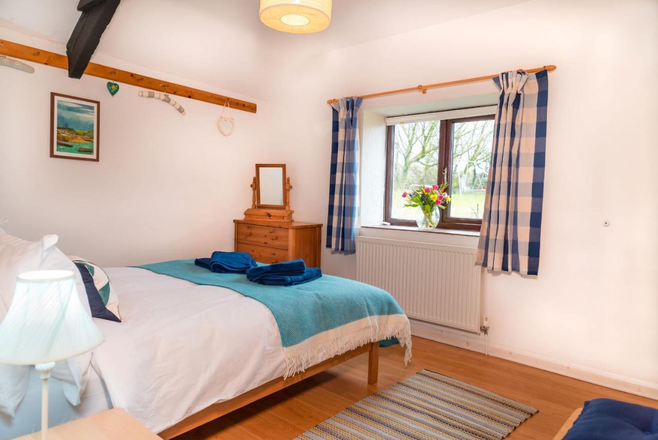Polrunny Farm Blackberry Cottage - Cornwall Bliss In Sight Of The Sea ボスキャッスル エクステリア 写真