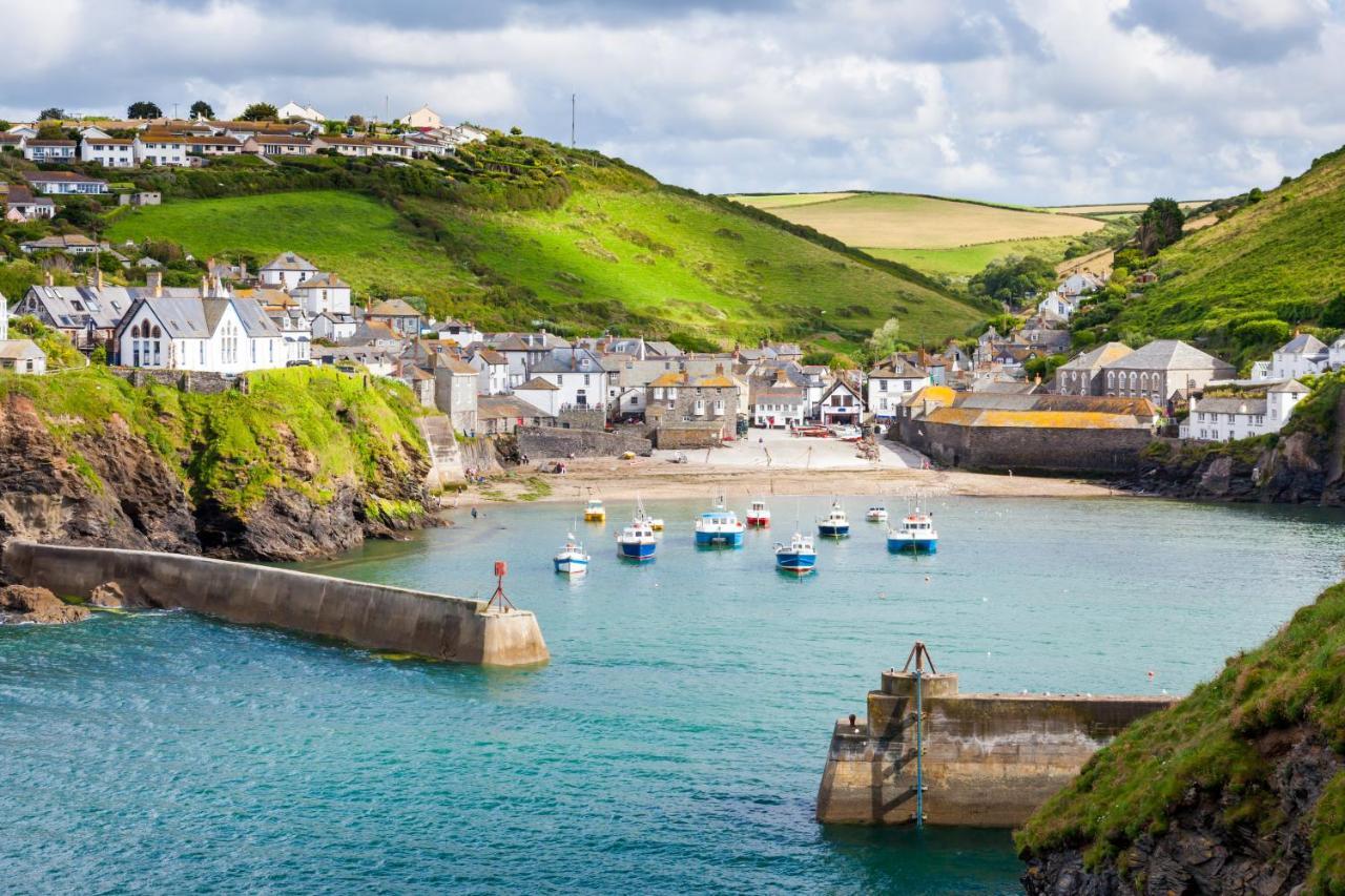Polrunny Farm Blackberry Cottage - Cornwall Bliss In Sight Of The Sea ボスキャッスル エクステリア 写真