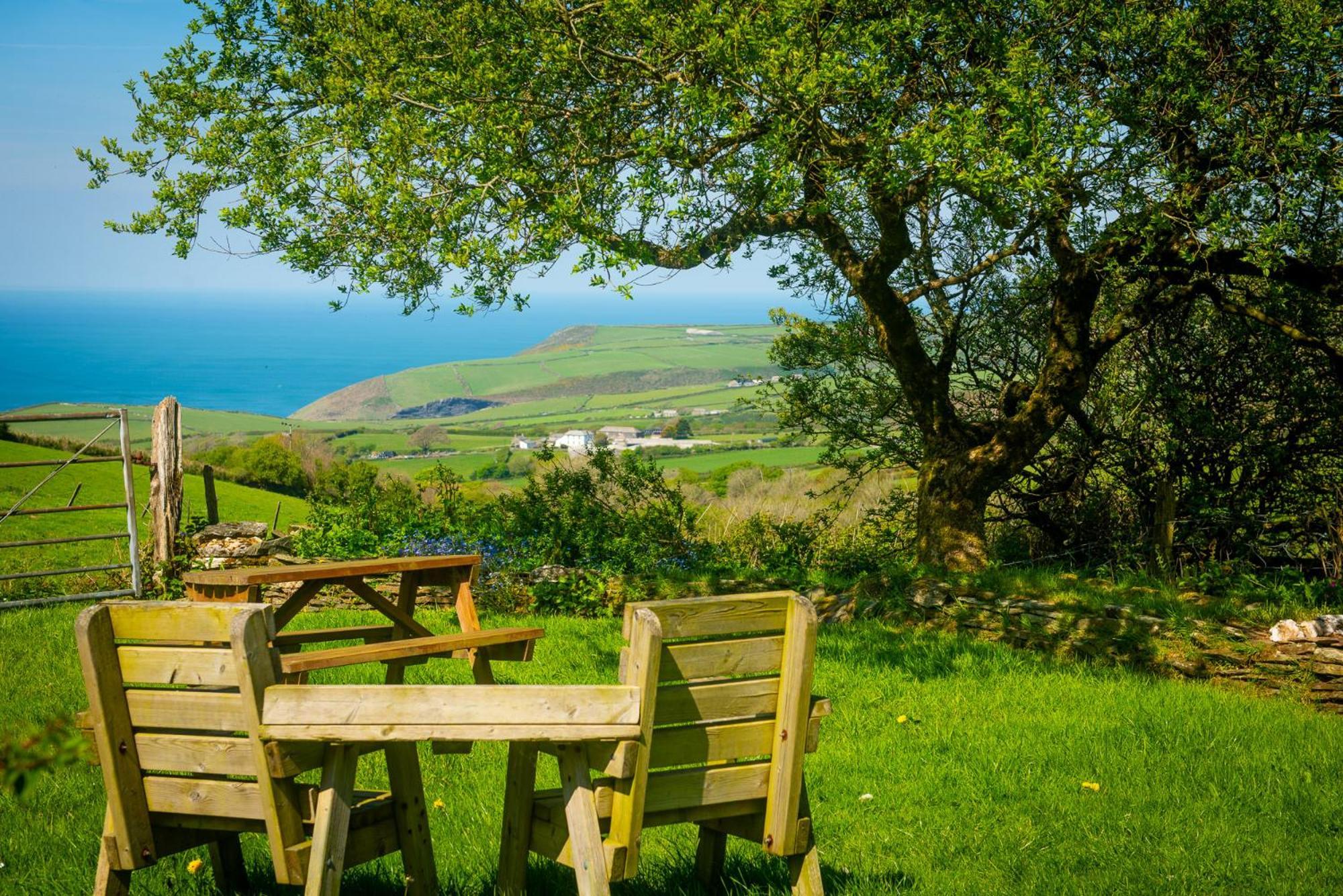 Polrunny Farm Blackberry Cottage - Cornwall Bliss In Sight Of The Sea ボスキャッスル エクステリア 写真